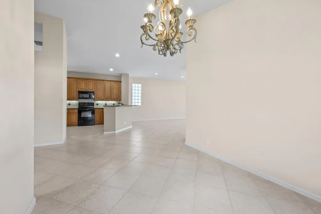 7086 Del Corso Lane Delray Beach FL 33446