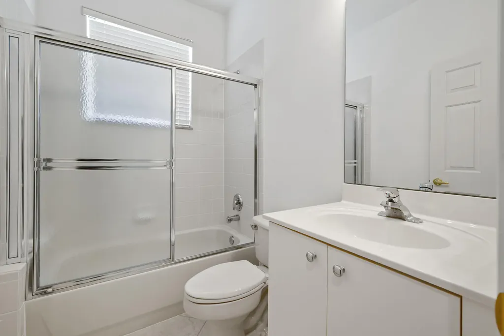 7086 Del Corso Lane Delray Beach FL 33446