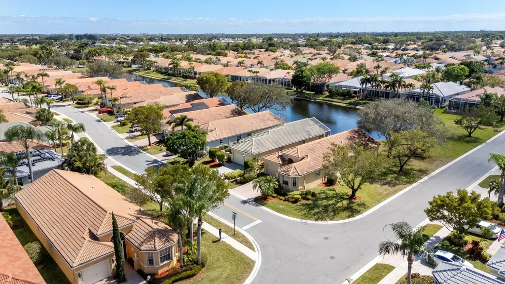 7086 Del Corso Lane Delray Beach FL 33446