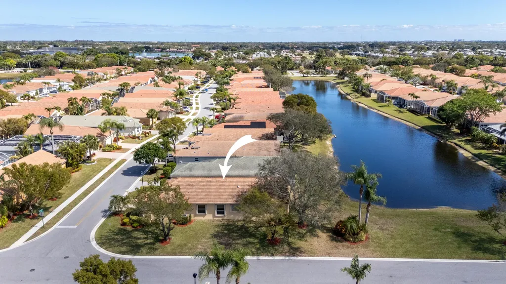 7086 Del Corso Lane Delray Beach FL 33446