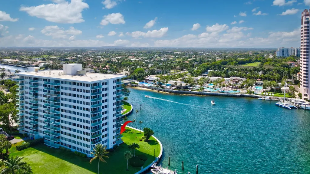 701 E Camino Real Boca Raton FL 33432