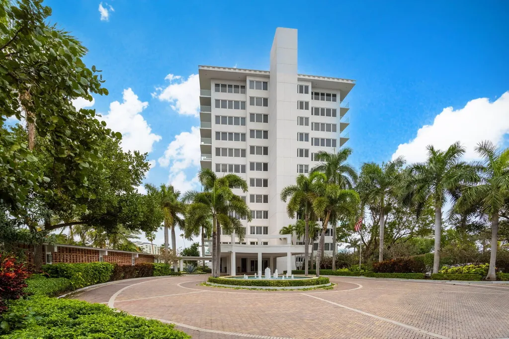 701 E Camino Real Boca Raton FL 33432