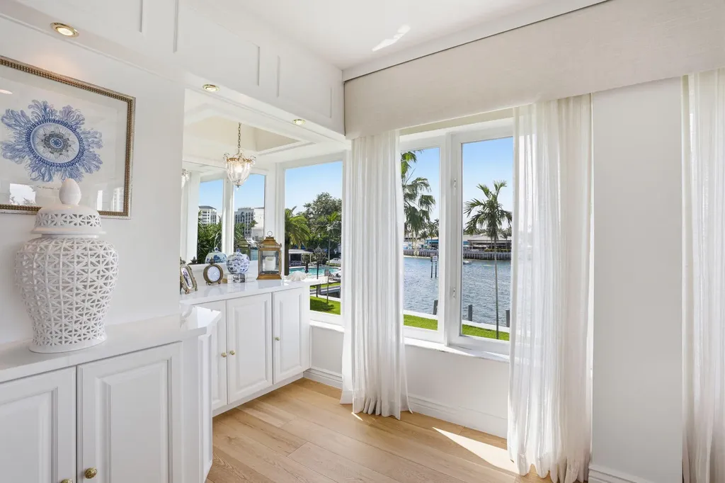 701 E Camino Real Boca Raton FL 33432
