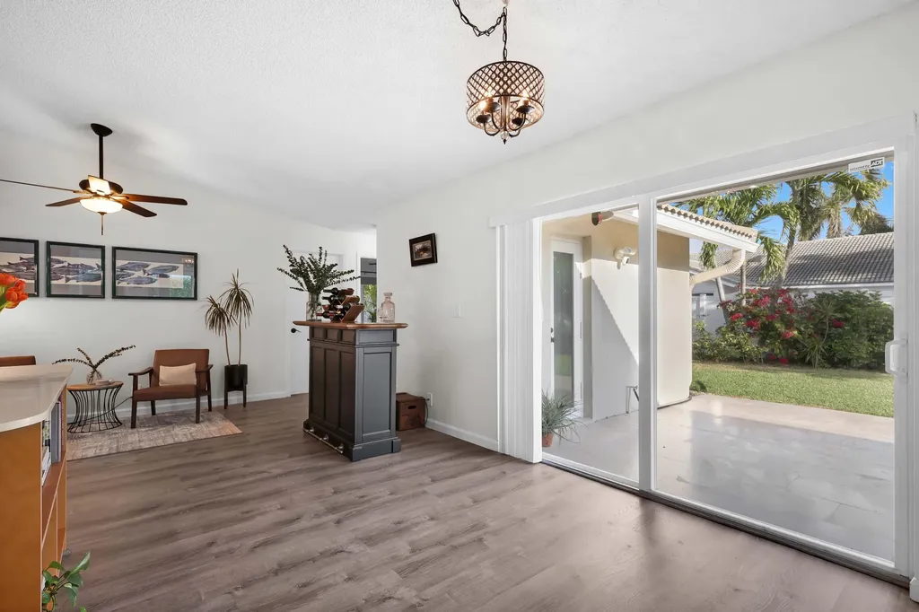 319 Sequoia Lane Boca Raton FL 33487