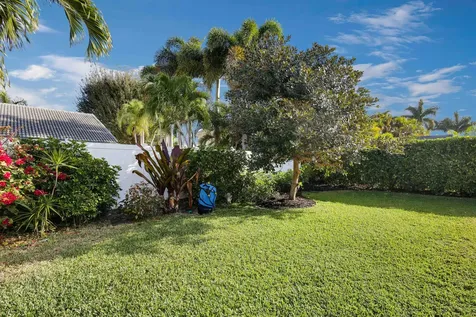 319 Sequoia Lane Boca Raton FL 33487