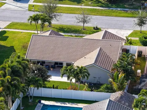 319 Sequoia Lane Boca Raton FL 33487