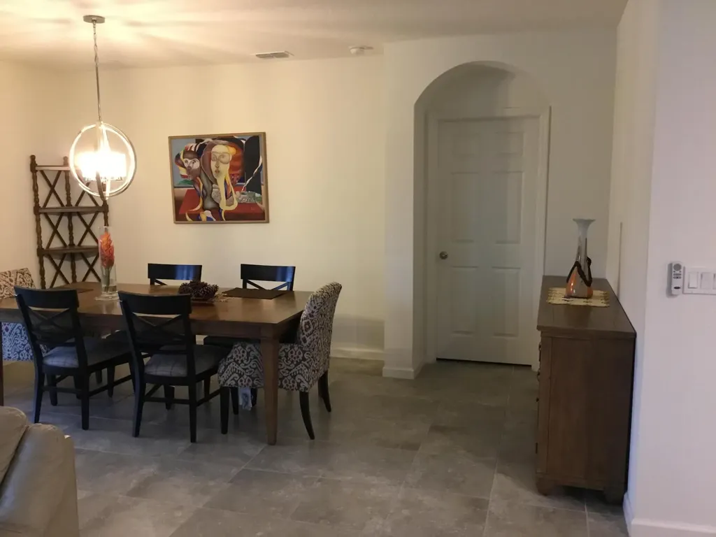 6277 NW Regent Street Port St Lucie FL 34983