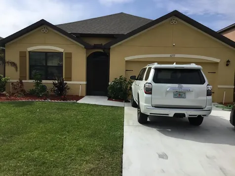 6277 NW Regent Street Port St Lucie FL 34983