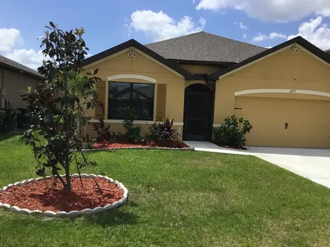 6277 NW Regent Street Port St Lucie FL 34983