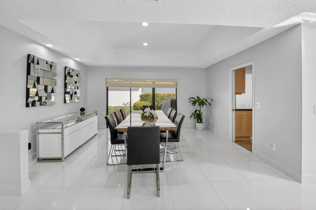 32 Estate Drive Boynton Beach FL 33436