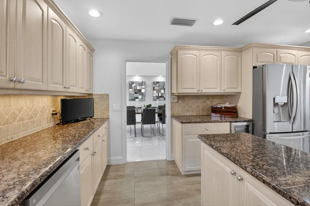 32 Estate Drive Boynton Beach FL 33436