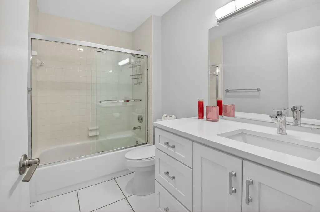 32 Estate Drive Boynton Beach FL 33436