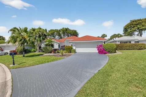 32 Estate Drive Boynton Beach FL 33436