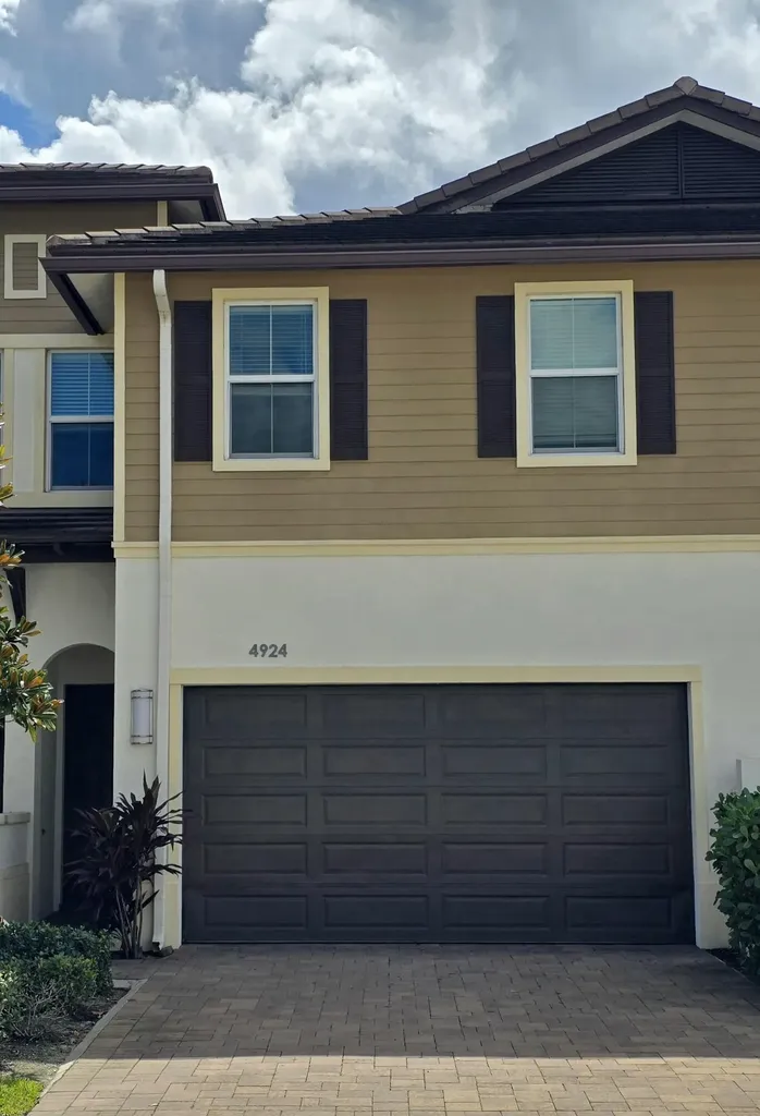 4924 Pointe Midtown Way Palm Beach Gardens FL 33418
