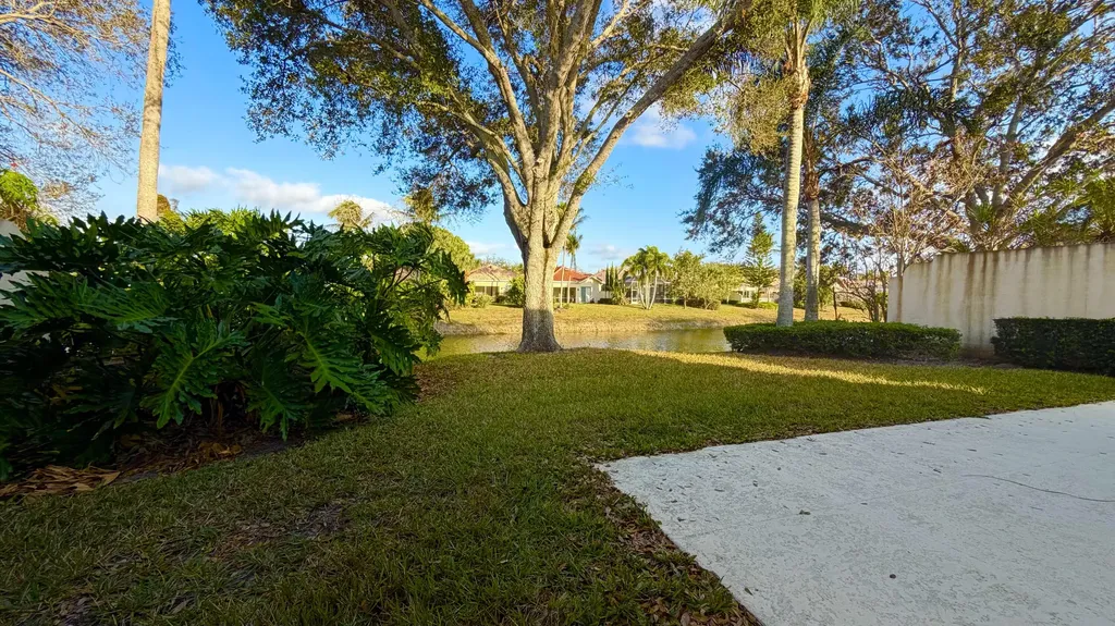 2590 Kittbuck Way West Palm Beach FL 33411
