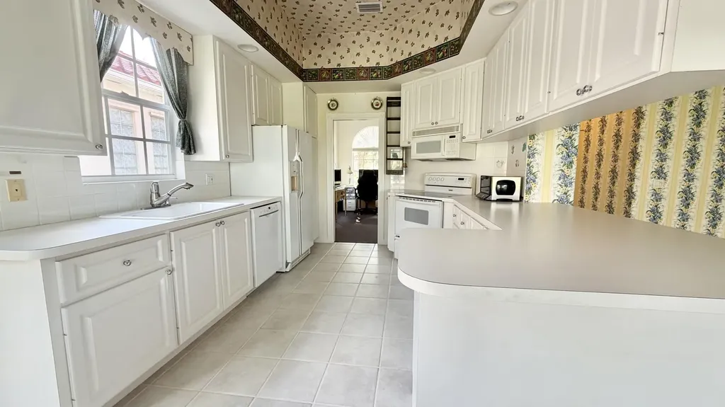 2590 Kittbuck Way West Palm Beach FL 33411
