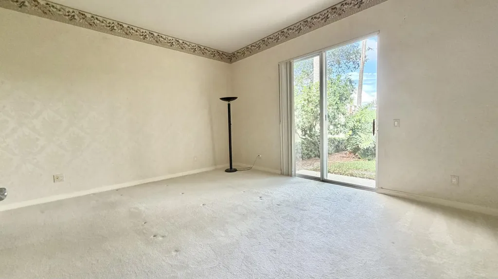 2590 Kittbuck Way West Palm Beach FL 33411
