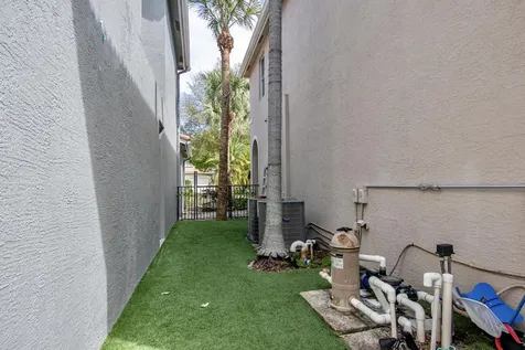 10833 Lake Wynds Court Boynton Beach FL 33437