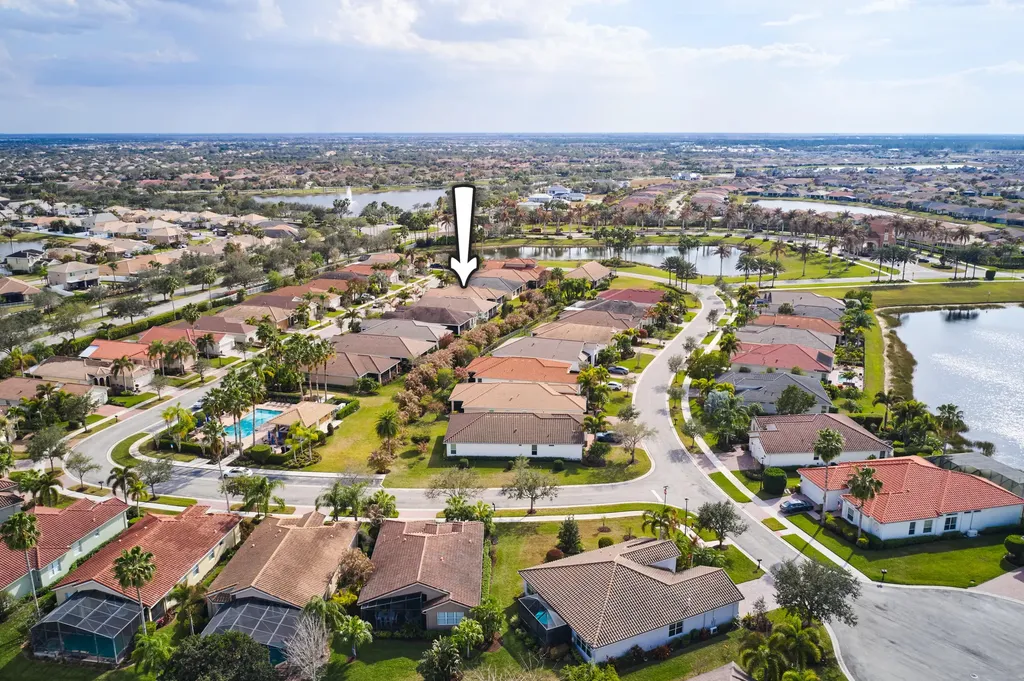 10095 SW Oak Tree Circle Port St Lucie FL 34987