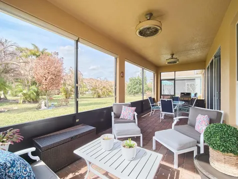 10095 SW Oak Tree Circle Port St Lucie FL 34987