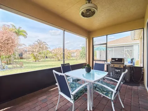 10095 SW Oak Tree Circle Port St Lucie FL 34987
