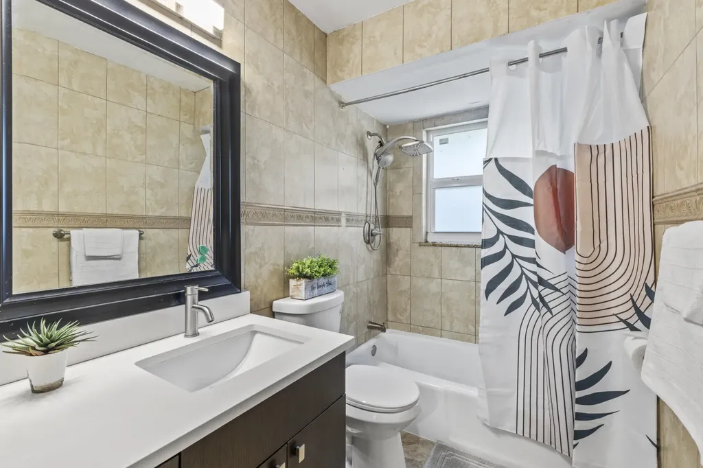 8361 Wilton Drive Lake Clarke Shores FL 33406