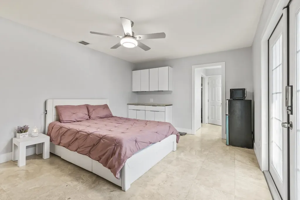 8361 Wilton Drive Lake Clarke Shores FL 33406