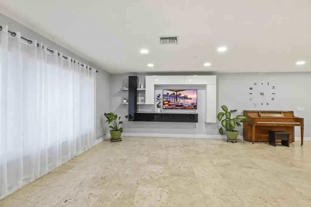 8361 Wilton Drive Lake Clarke Shores FL 33406