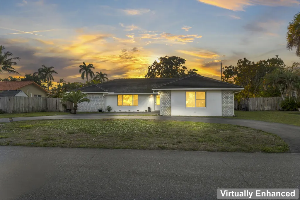 8361 Wilton Drive Lake Clarke Shores FL 33406