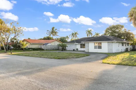 8361 Wilton Drive Lake Clarke Shores FL 33406