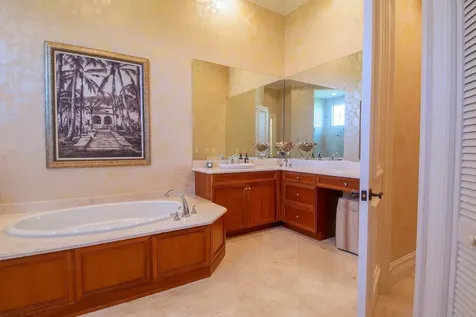 138 SE Via San Marino Port St Lucie FL 34984