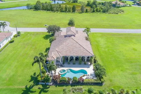 138 SE Via San Marino Port St Lucie FL 34984