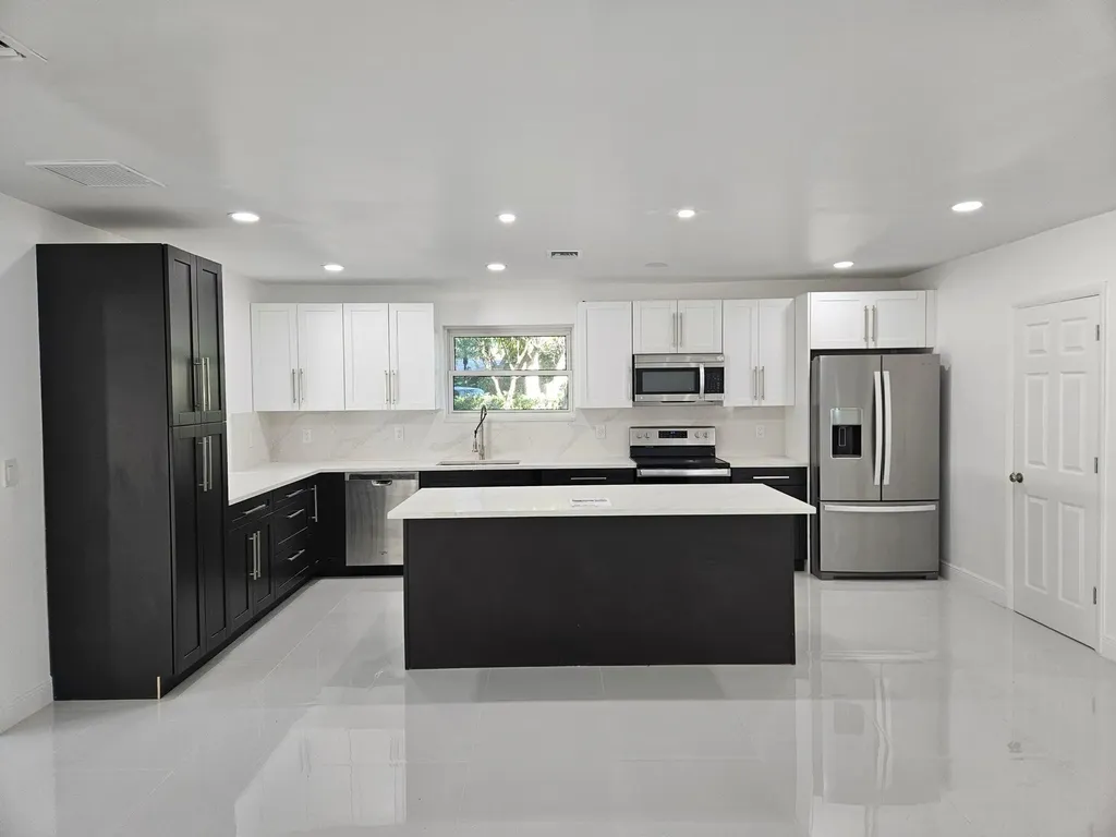 1124 Yale Drive Hollywood FL 33021
