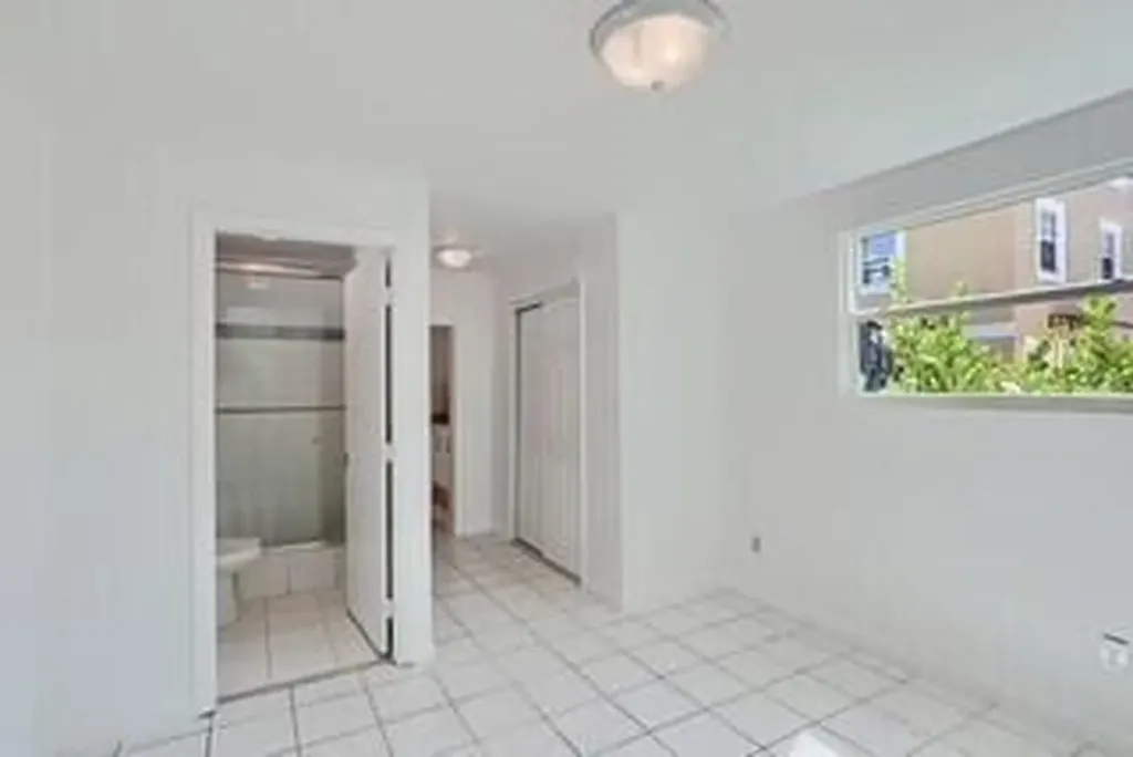 4710 Garden Avenue West Palm Beach FL 33405
