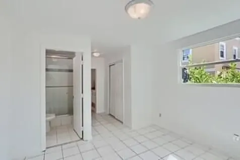 4710 Garden Avenue West Palm Beach FL 33405