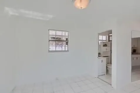 4710 Garden Avenue West Palm Beach FL 33405