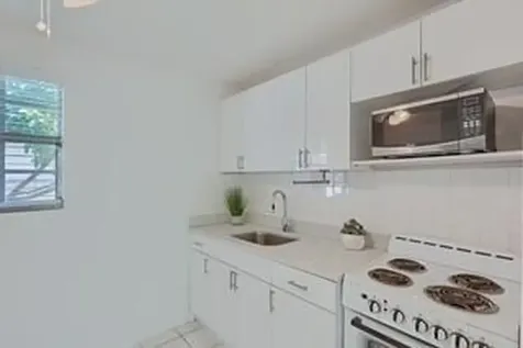 4710 Garden Avenue West Palm Beach FL 33405