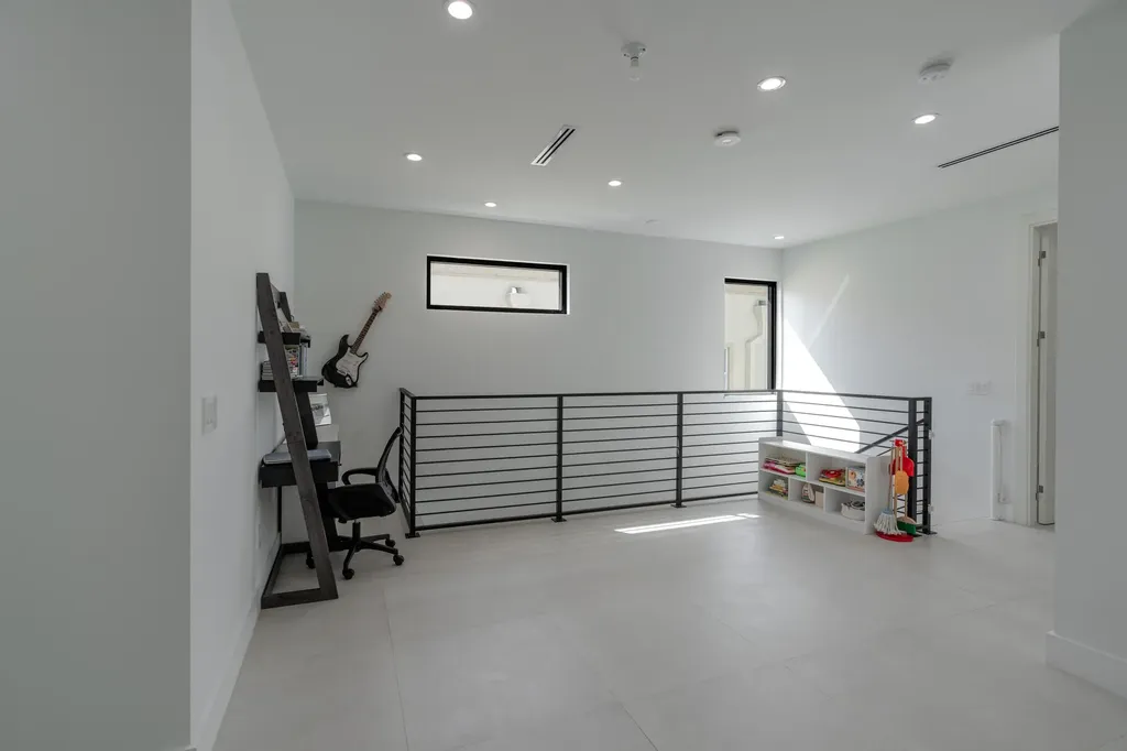 1123 NE 12th Avenue Fort Lauderdale FL 33304