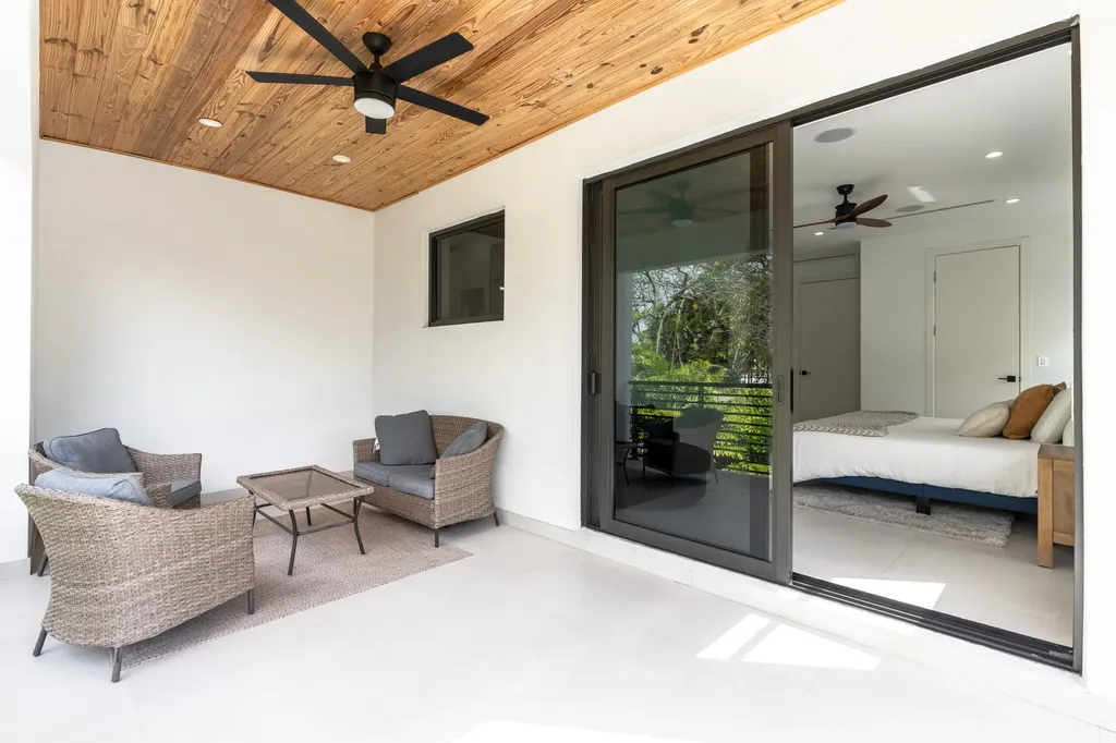 1123 NE 12th Avenue Fort Lauderdale FL 33304