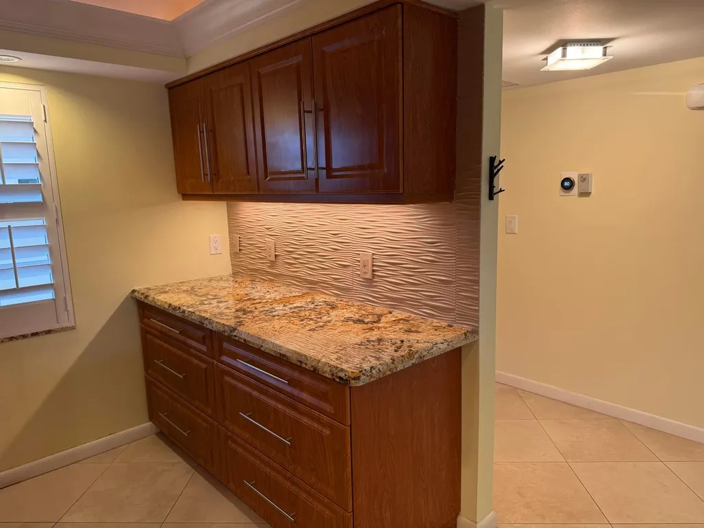 3930 Oaks Clubhouse Drive Pompano Beach FL 33069