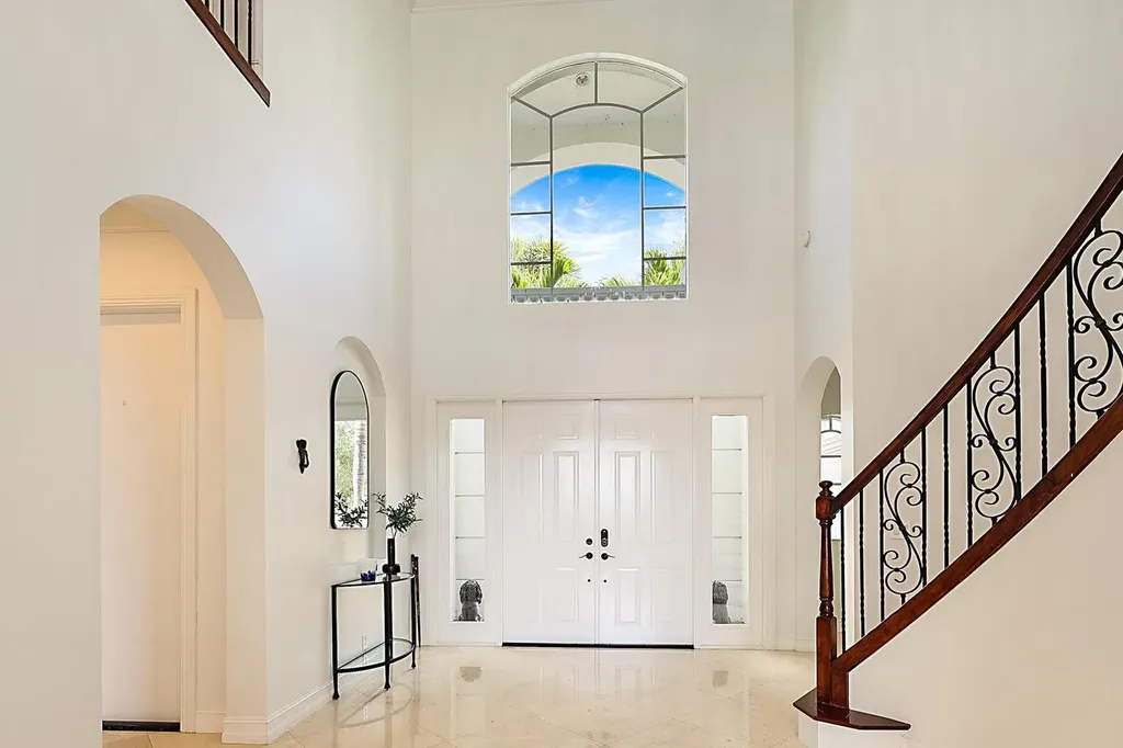 533 Edgebrook Lane West Palm Beach FL 33411