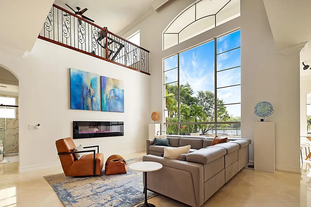 533 Edgebrook Lane West Palm Beach FL 33411