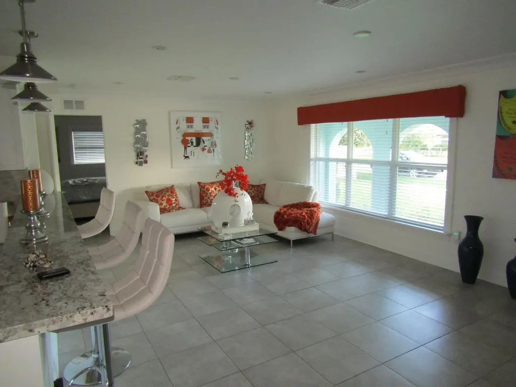 3244 NW 25th Way Boca Raton FL 33434