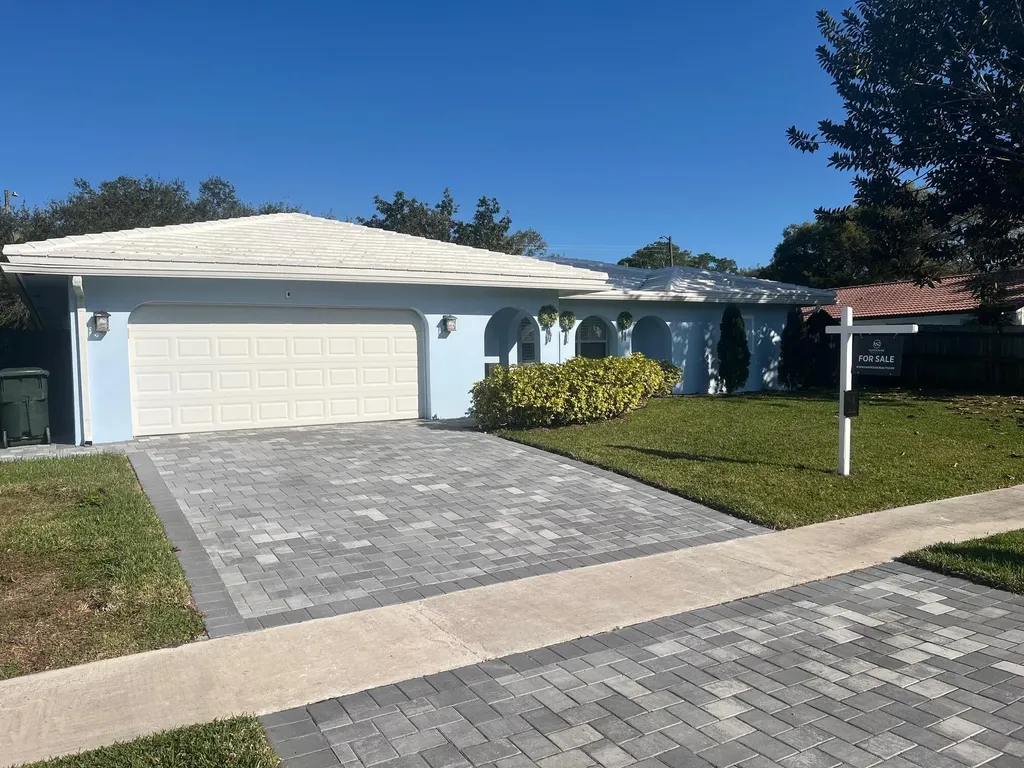 3244 NW 25th Way Boca Raton FL 33434