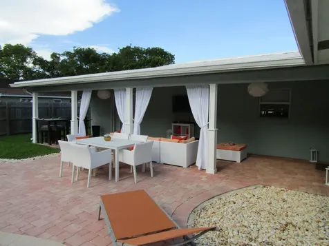 3244 NW 25th Way Boca Raton FL 33434