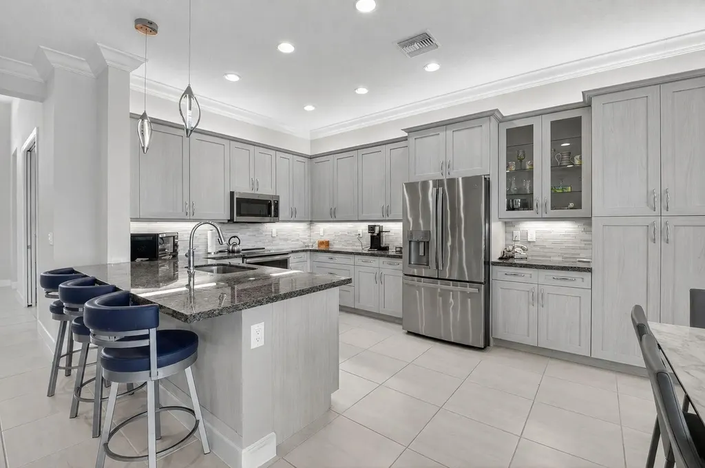 7857 Waterford Isle Lane Delray Beach FL 33446
