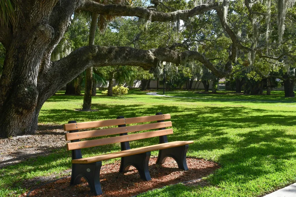 199 E Tall Oaks Circle Palm Beach Gardens FL 33410
