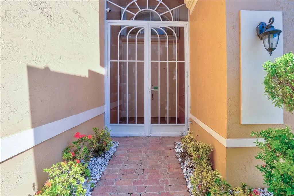 15323 Fiorenza Circle Delray Beach FL 33446