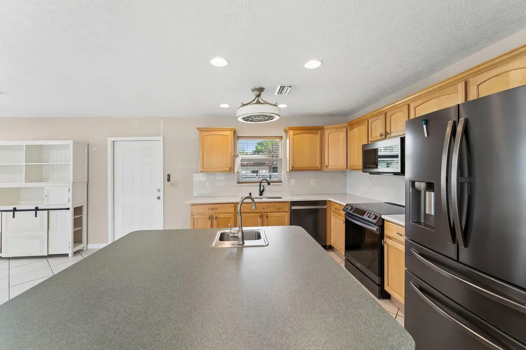 249 SE Todd Avenue Port St Lucie FL 34953