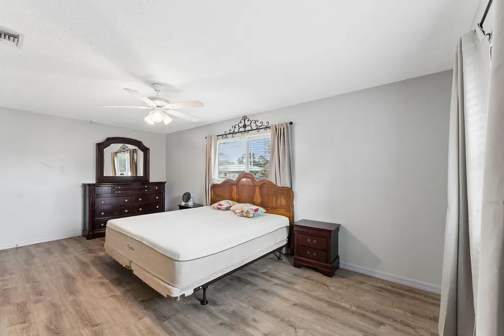249 SE Todd Avenue Port St Lucie FL 34953